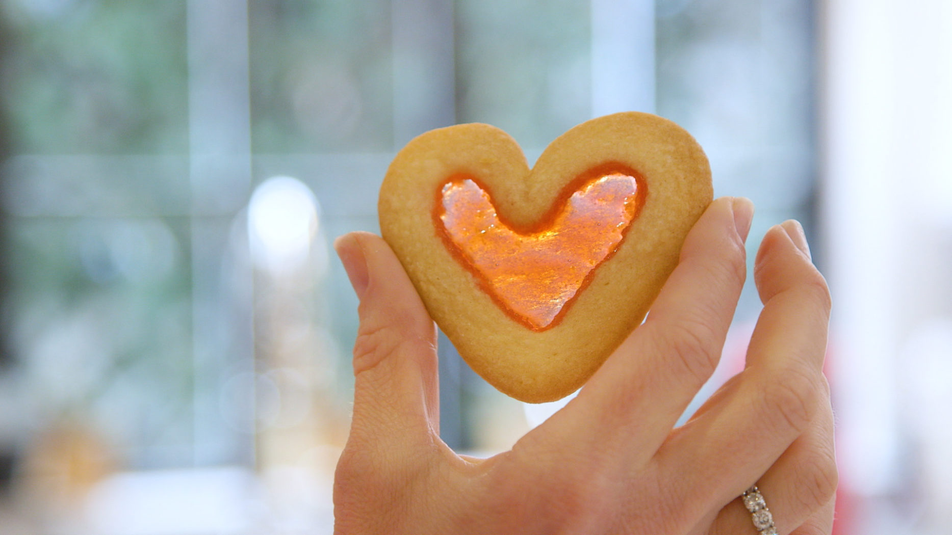 3 Easy Valentine's Day Treats to Wow Your Kids