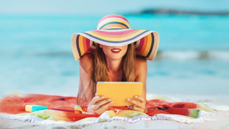 The Best Summer Beach Reads Of 2019 (for All That Free Time 😂)