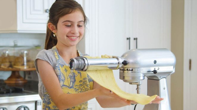 KIDS MAKE: Homemade Pasta